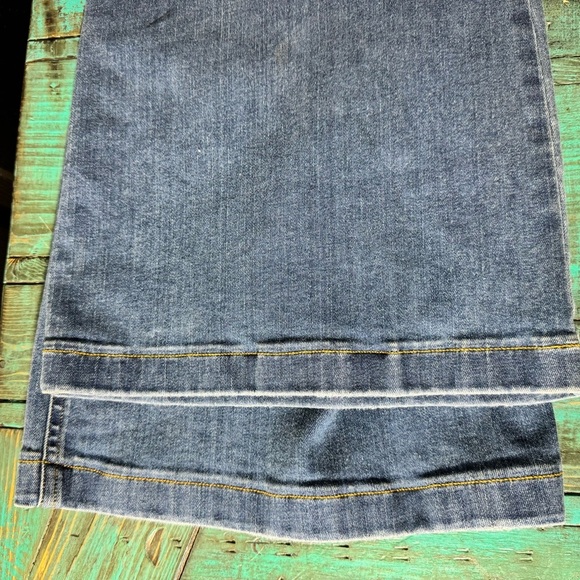 SPANXshape™ EveryWear Flare Jeans, Vintage Indigo Size 3x - Picture 12 of 12
